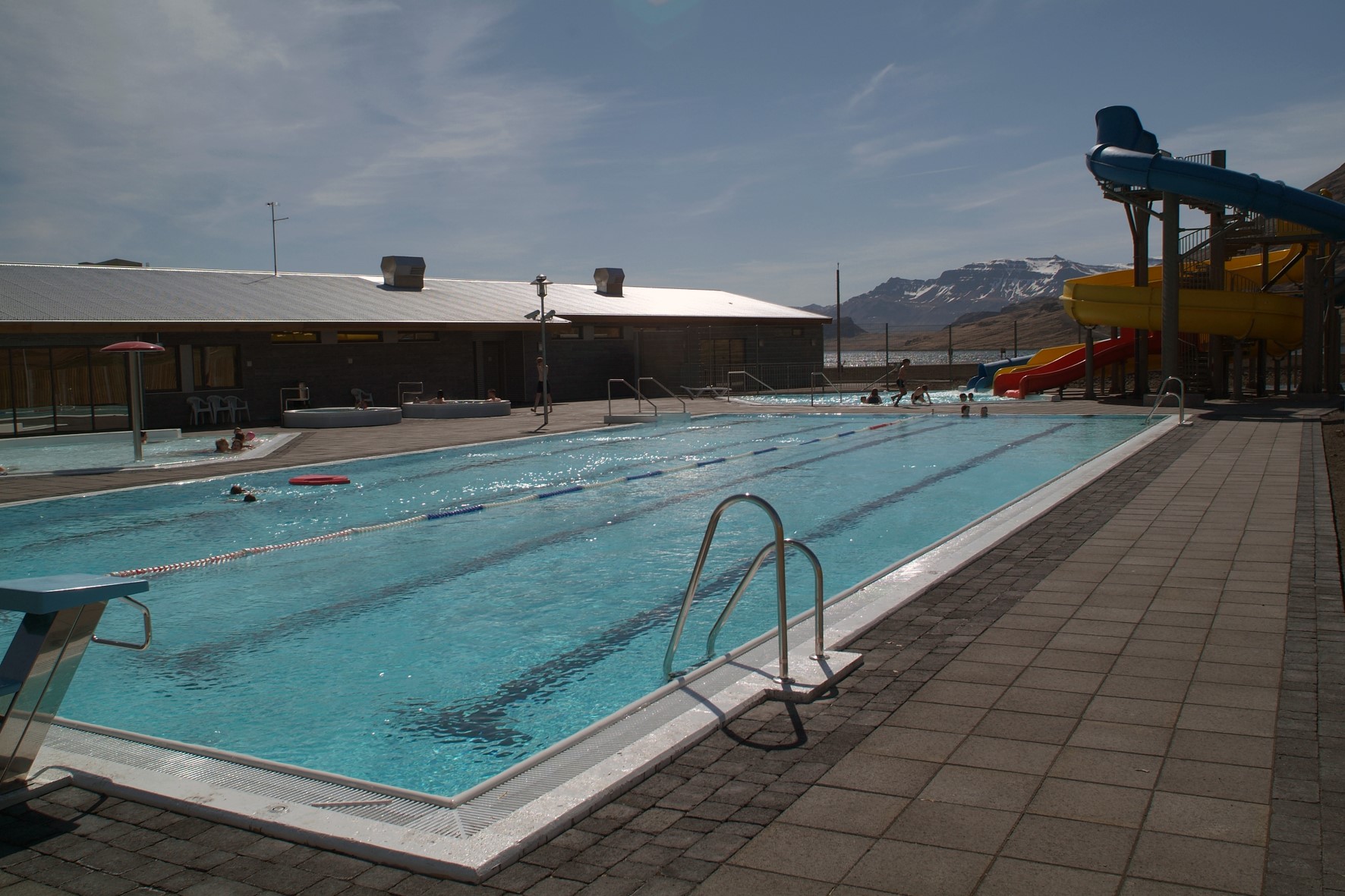 Breyttur opnunartími í Sundlaug Eskifjarðar Breyttur opnunartími í Sundlaug Eskifjarðar
