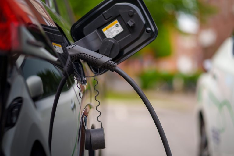 Electric vehicle charging on street