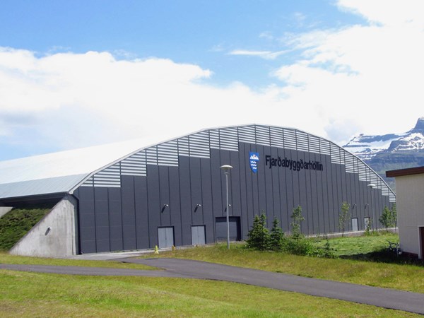 Endurfjármögnun Fjarðabyggðarhallarinnar Endurfjármögnun Fjarðabyggðarhallarinnar