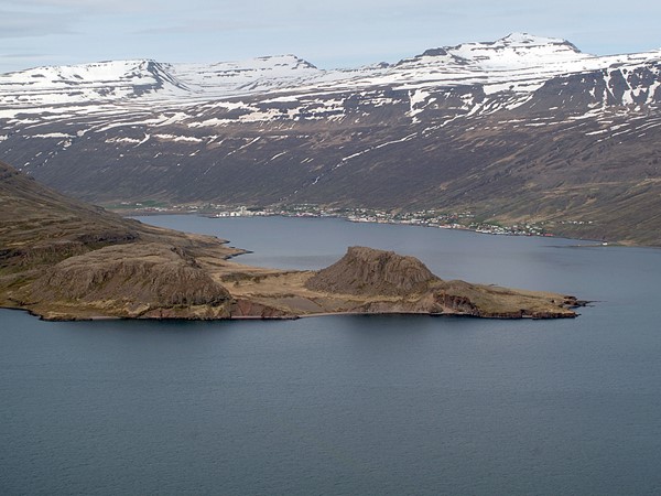 Vel fylgst með stöðu mála ofan Eskifjarðar