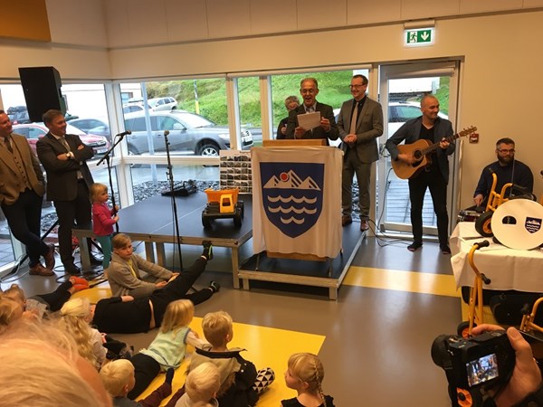 Í leikskóla er lífið gott Í leikskóla er lífið gott