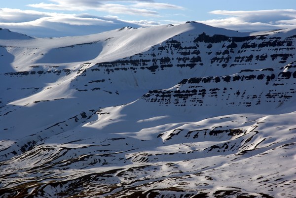 Skólahald og almenningssamgöngur með hefðbundnum hætti