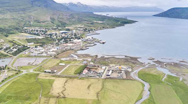 Stækkun iðnaðarsvæðis og athafnasvæðis við Hjallaleiru