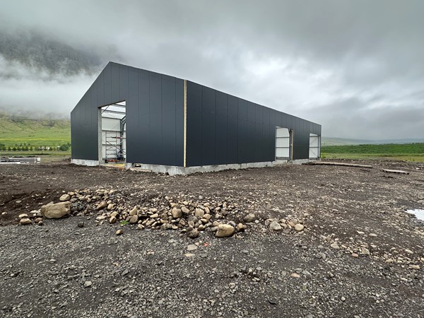 Vettvangsferð bæjarstjóra með byggingarfulltrúa um Fjarðabyggð Vettvangsferð bæjarstjóra með byggingarfulltrúa um Fjarðabyggð
