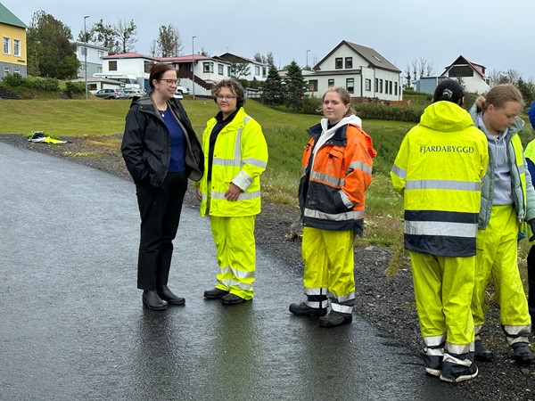 Bæjarstjóri heimsækir nemendur í vinnuskólanum í Fjarðabyggð