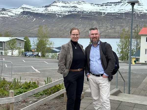 Kaffispjall með bæjarstjóra og oddvitum meirihlutans