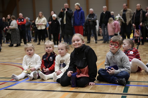 Nýtt íþróttahús tekið í notkun á Reyðarfirði