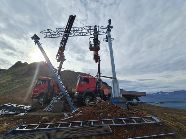 Unnið að viðgerð topplyftunar í Oddsskarði