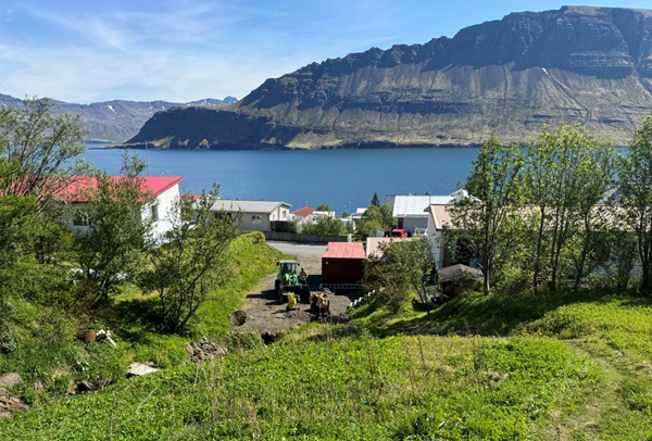 Skotgengur að ljósleiðaravæða í Fjarðabyggð