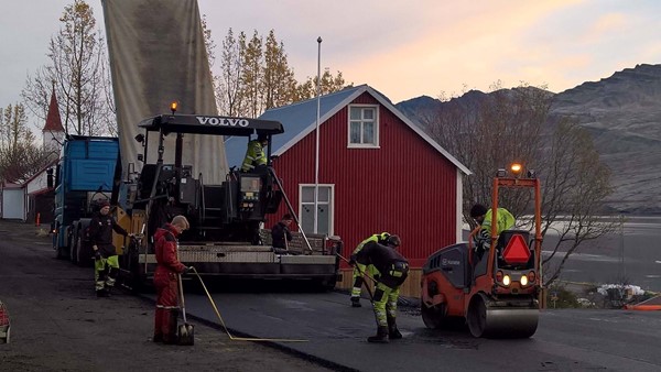 Framkvæmdum lokið við Skólaveg