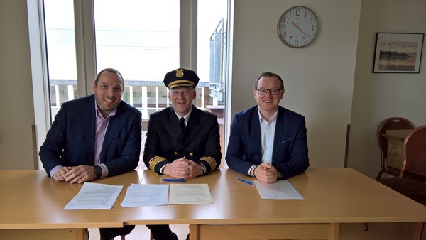 Slökkvilið Fjarðabyggðar tekur að sér sjúkraflutninga á Breiðdalsvík og Djúpavogi Slökkvilið Fjarðabyggðar tekur að sér sjúkraflutninga á Breiðdalsvík og Djúpavogi