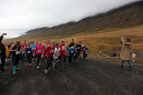 Vel heppnuð vígsla snjóflóðamannvirkja í Neskaupstað