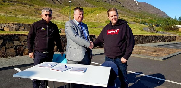 Undiritun samnings vegna ofanflóðavarna í Neskaupstað - Urðarbotnar og Sniðgil Undiritun samnings vegna ofanflóðavarna í Neskaupstað - Urðarbotnar og Sniðgil