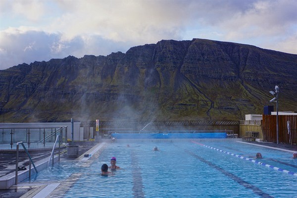 Sundlaugar í Fjarðabyggð opna á ný